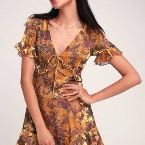 Lulu's yellow velvet floral dress size Small NWT